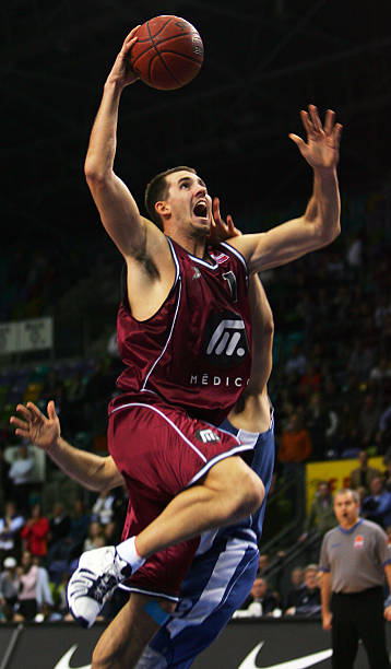 受赛程紧凑 受赛程紧凑